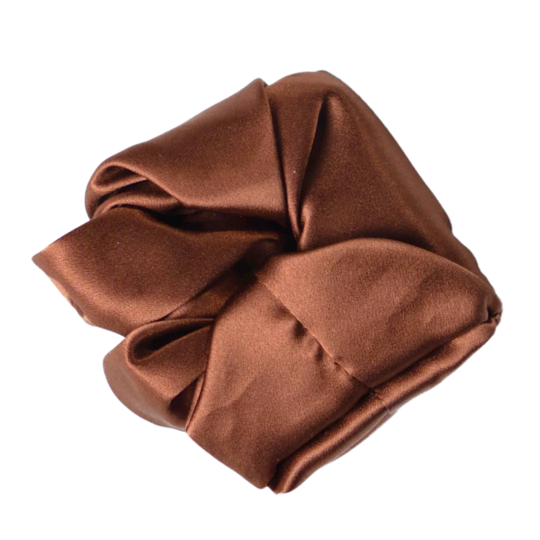 Scrunchies_i_silke_c235663e-8f32-4773-8e56-b5b571a1a5f4.webp